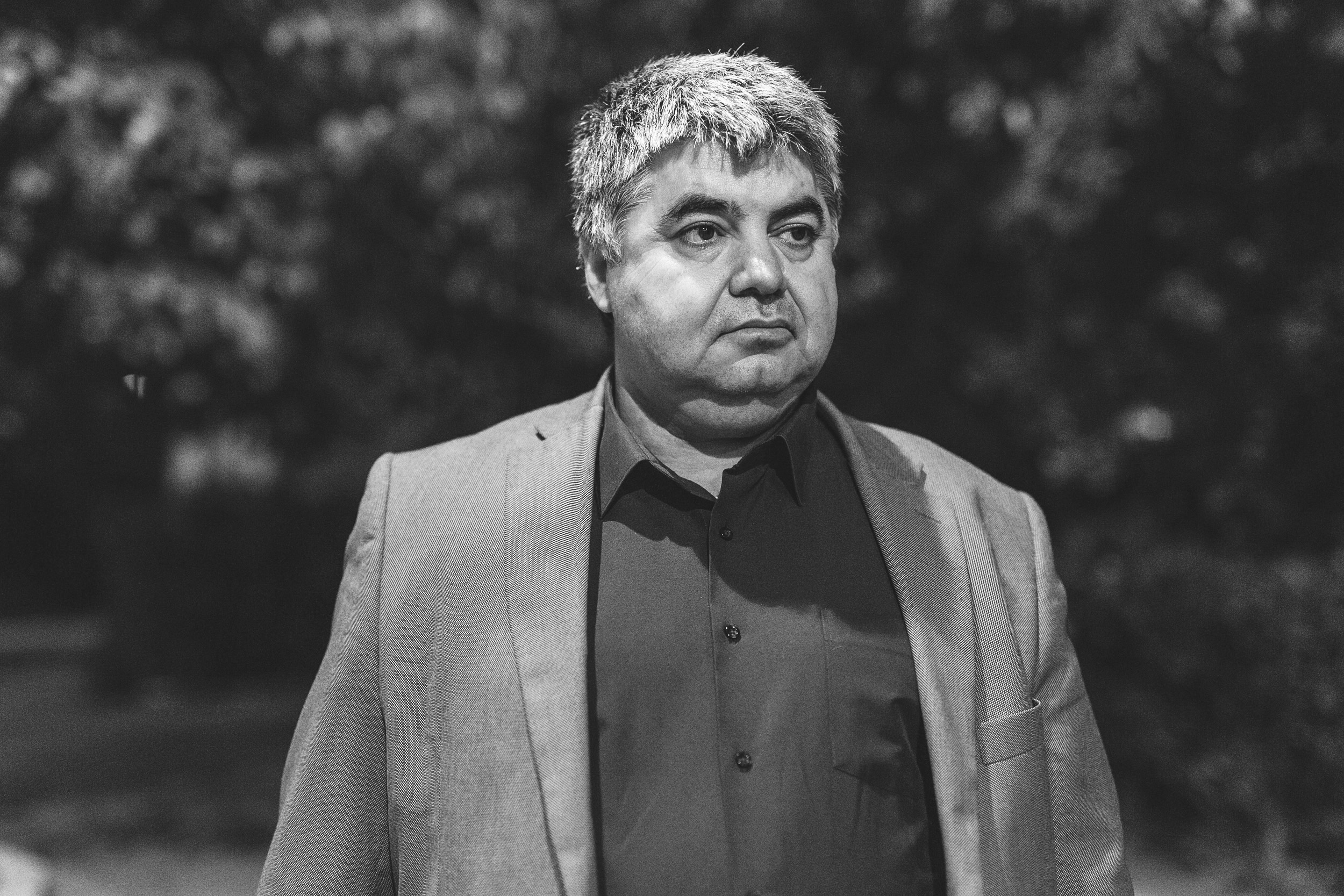 Ιδεολογία και Στολή: Τα Εργαλεία της Εξουσίας – Ένα άρθρο του επικεφαλής της Διπλωματικής Αντιπροσωπείας