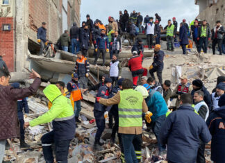Η τουρκική κυβέρνηση εκμεταλλεύεται τον σεισμό